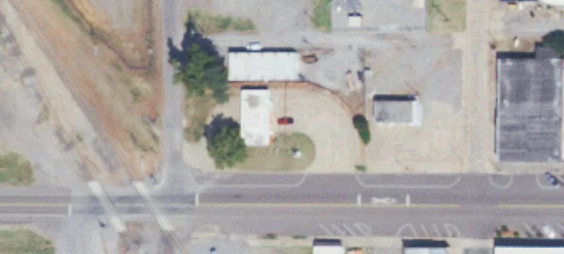 Ee 210th E Main