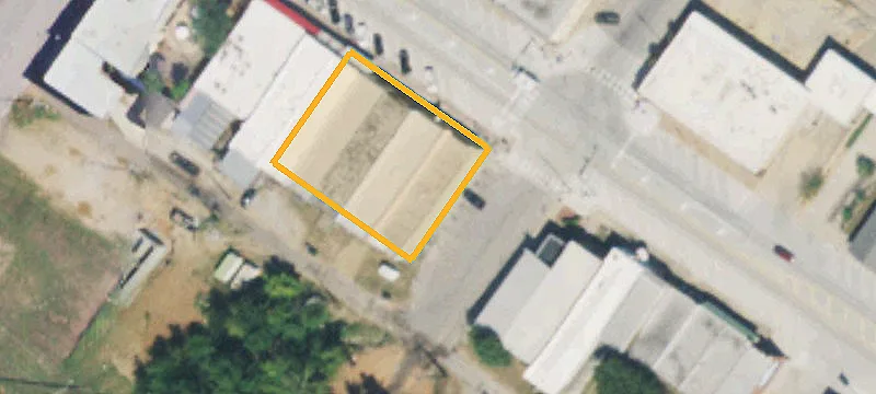 202 Main St