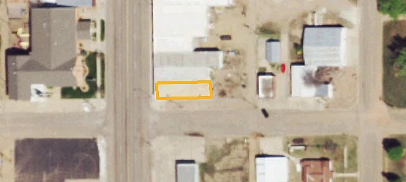 348 Douglas Ave