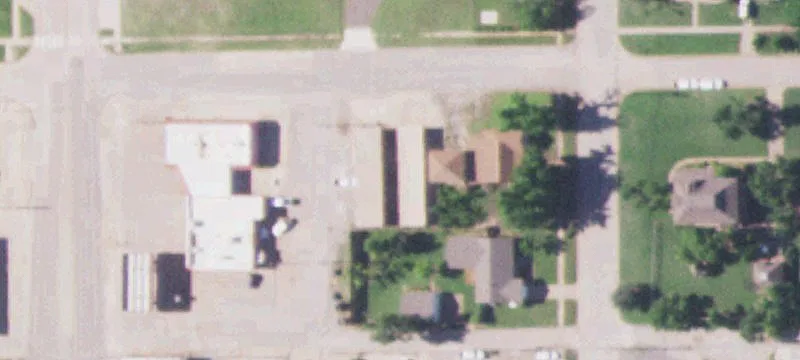 208 Kansas Ave