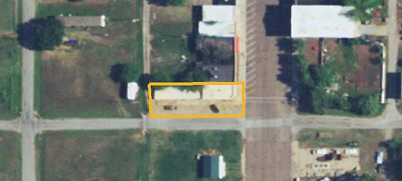 301 Main St