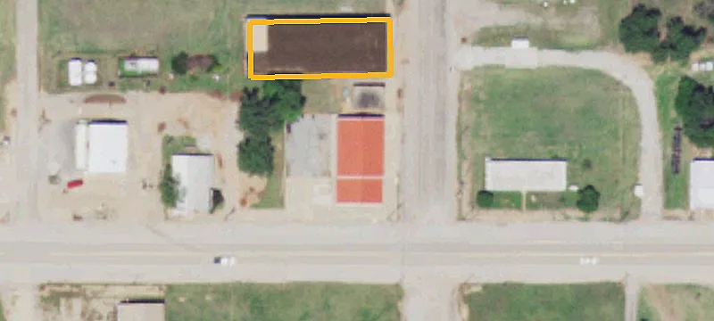 1381 Grand Ave