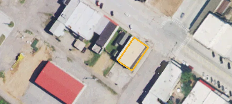 306 Main St