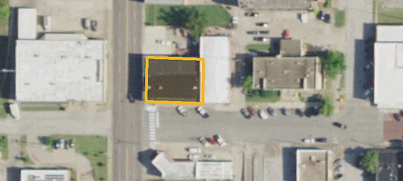 110 Oak Ave