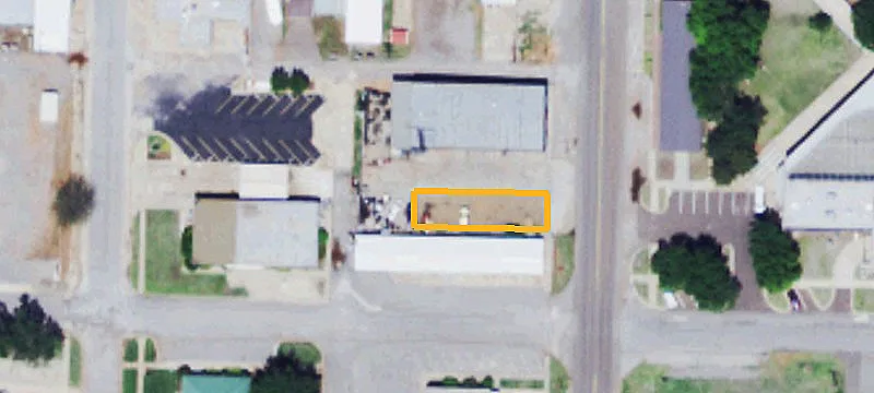 104 Ll Males Ave