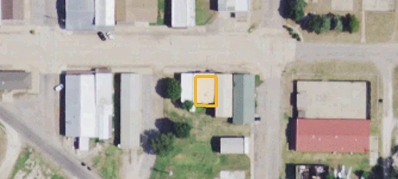 1156 Main St