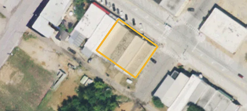 206 Main St