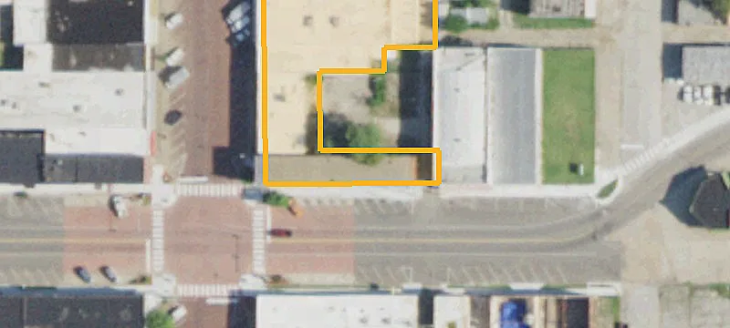 206 Main St