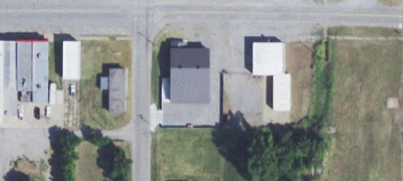 300 Main St