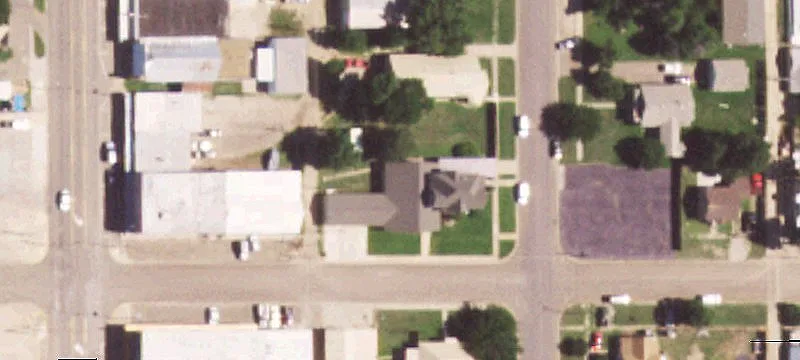 122 7th St