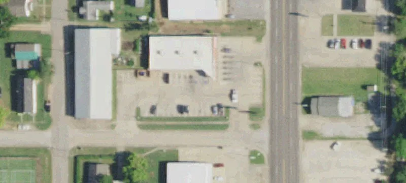 825 Milt Phillips Ave