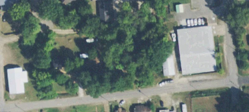 211 2nd St