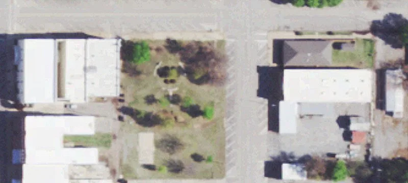 116 4th St