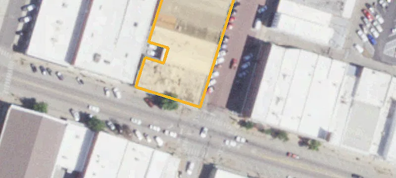 300 Main St
