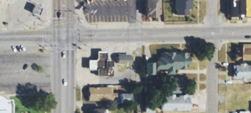 110 Gladstone Ave