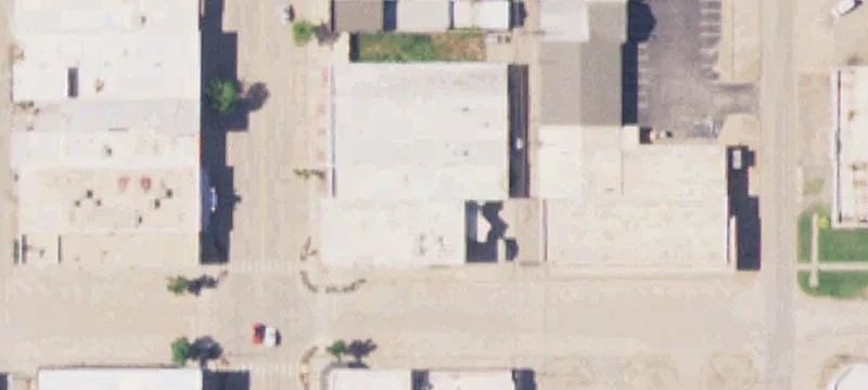 305 Main St
