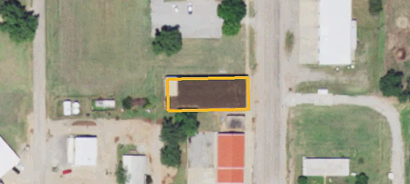 1541 Main St