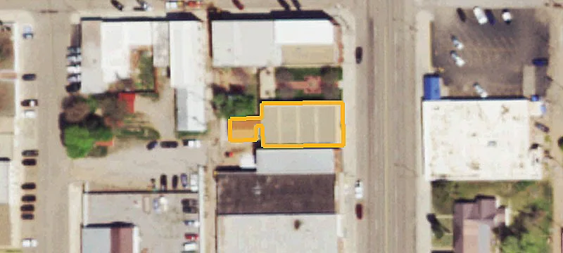 215 Douglas Ave