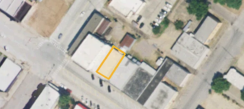 215 Main St