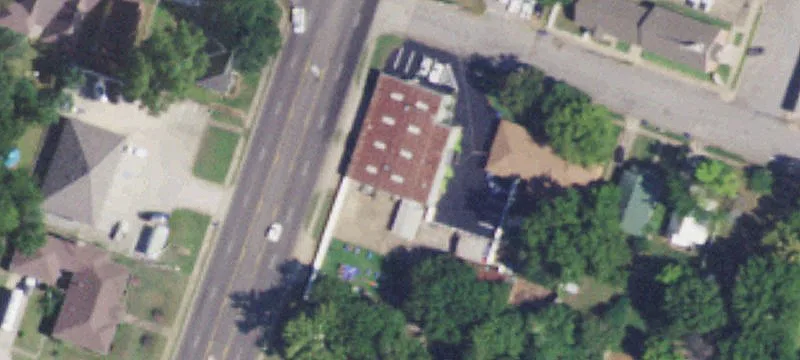 128 1st St