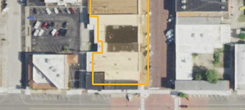 215 Main St