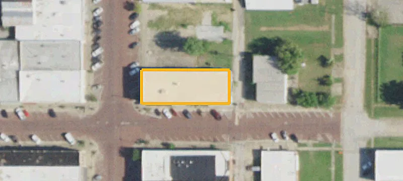 306 Main St