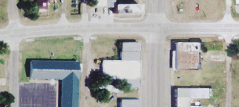 735 Main St