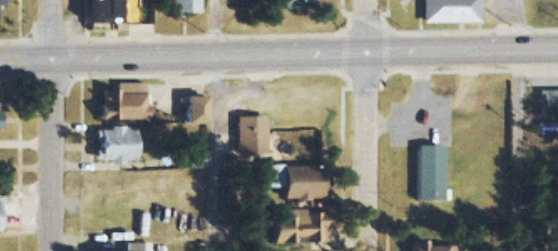 218 Gladstone Ave