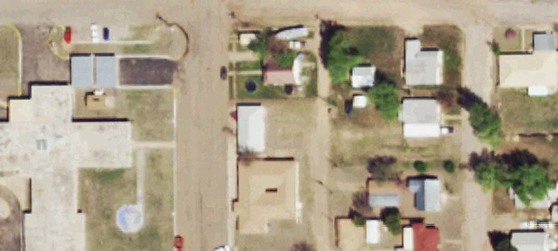 712 Ave A A