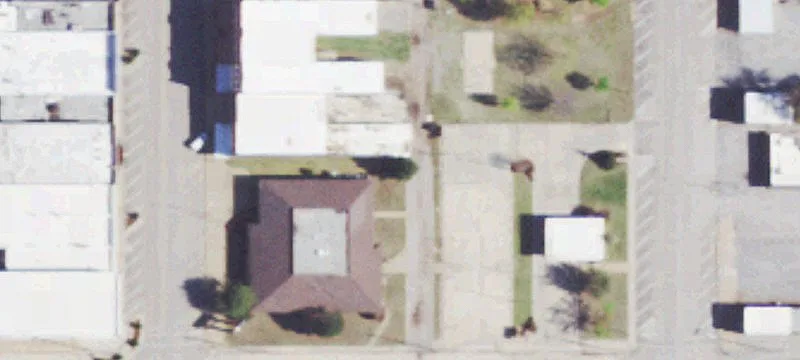 418 Main St