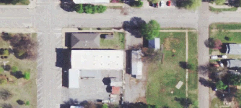 200 4th St