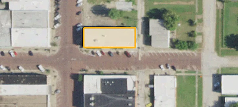 302 Oak Ave
