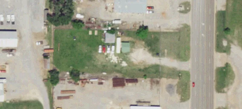 1140 Main St