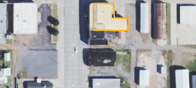 100 Main St