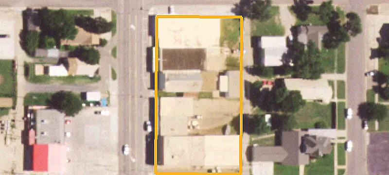 713 Main St
