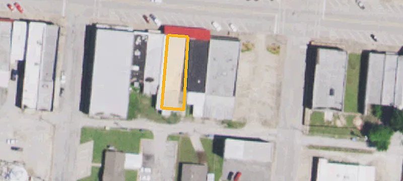 211 Main St