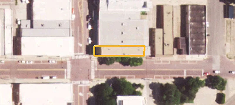 401 Main St