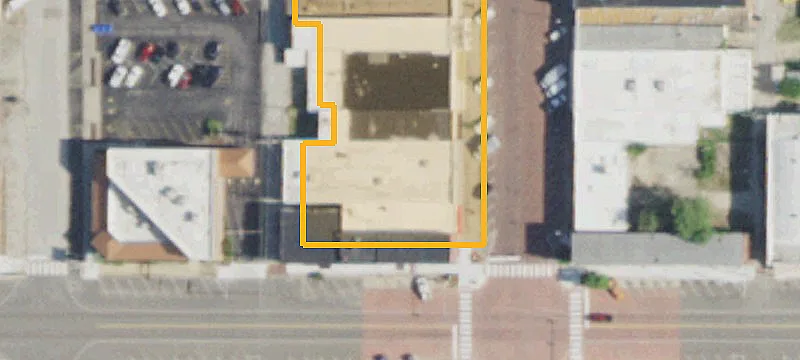211 Main St