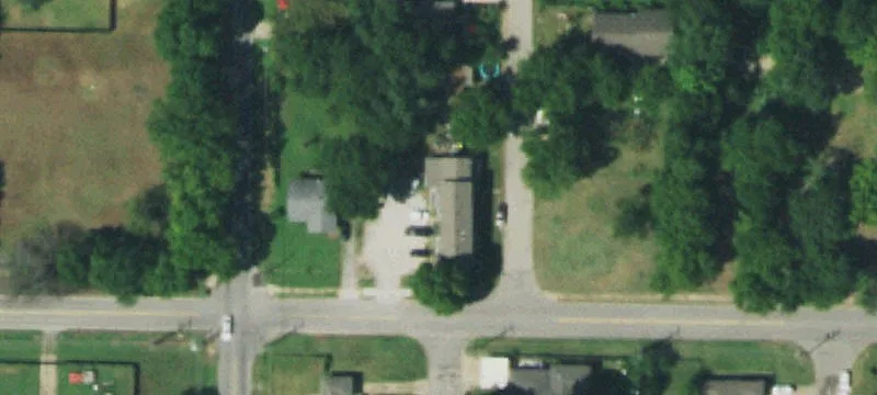 1601 Newton St