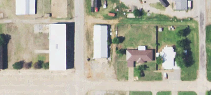 206 2nd St