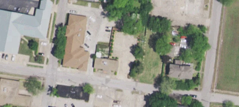 217 2nd NW Ave