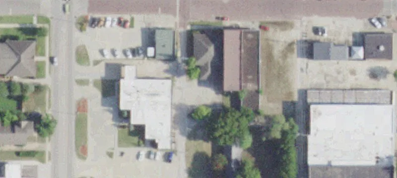 120 2nd St