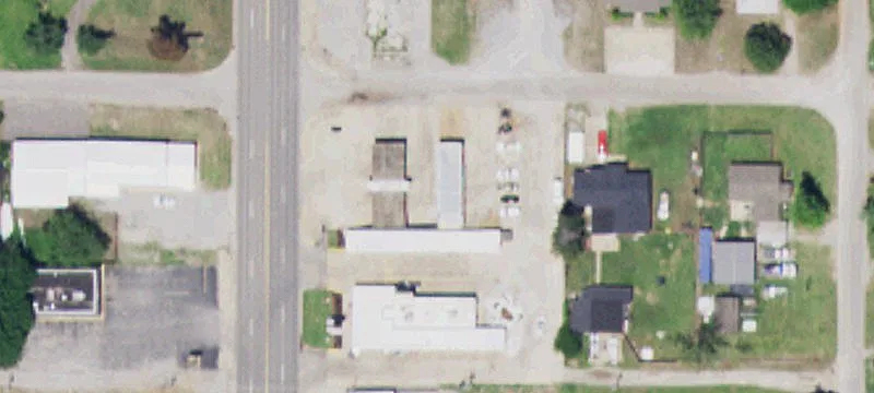906 Broadway St