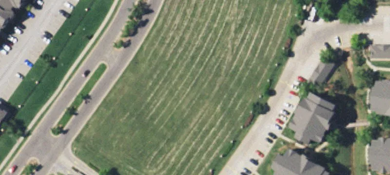 400 Pointe Ln
