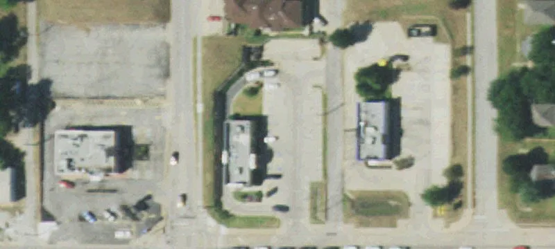 305 2nd St