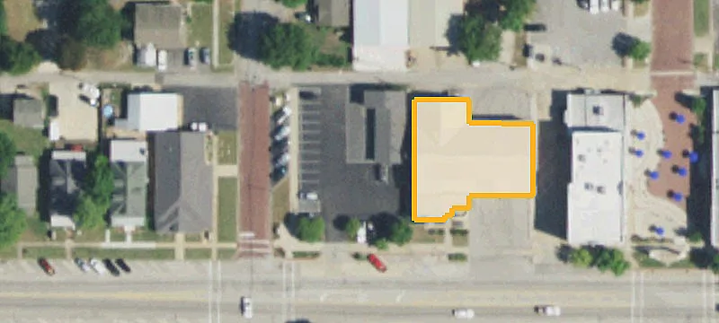 1220 Main St