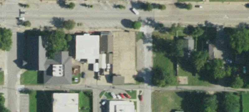 320 Main St