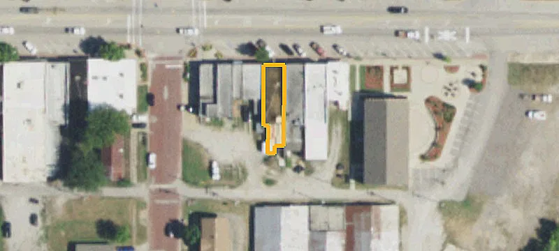 921 Main St