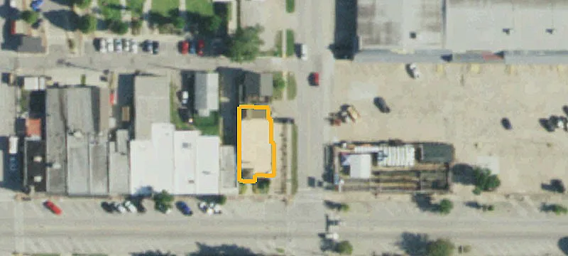 225 Main St