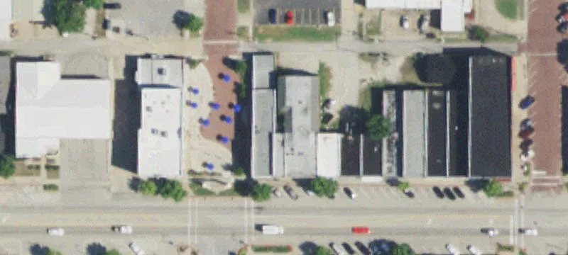 1124 Main St